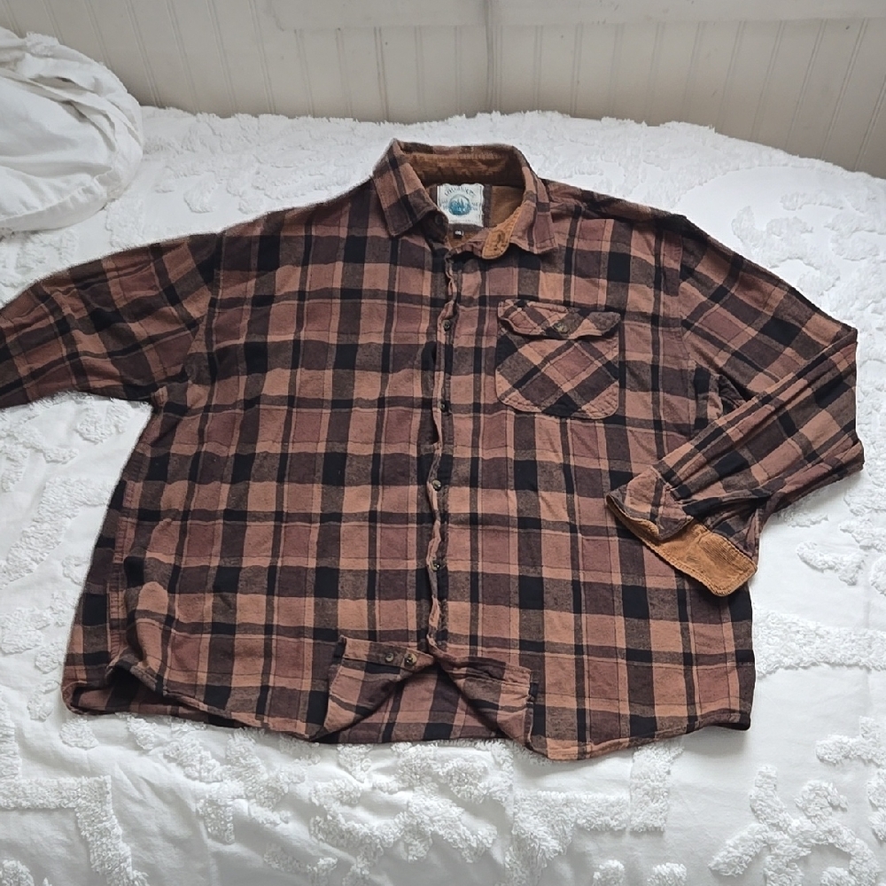 Gioberti Plaid Button-Up Shirt